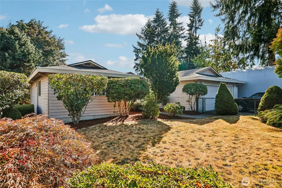 8621 Vistarama Avenue, Everett, WA 98208 - #2