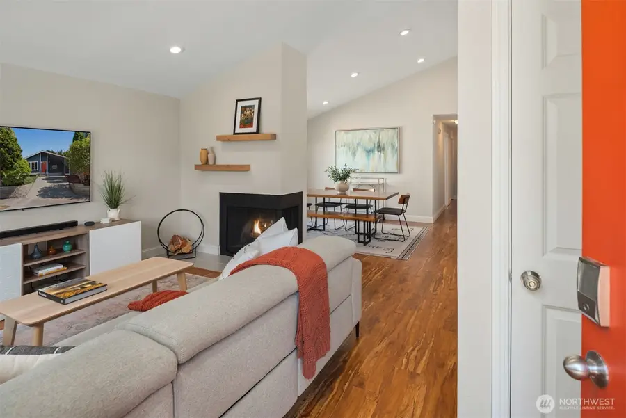 8148 16th Avenue Sw, Seattle, WA 98106 - #3