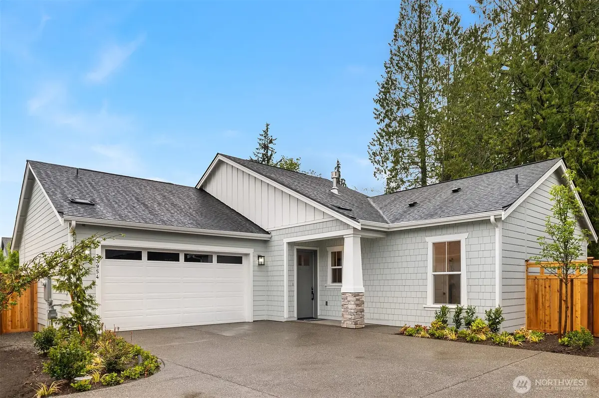 33954 Buckeye Avenue Se, Black Diamond, WA 98010 - #1