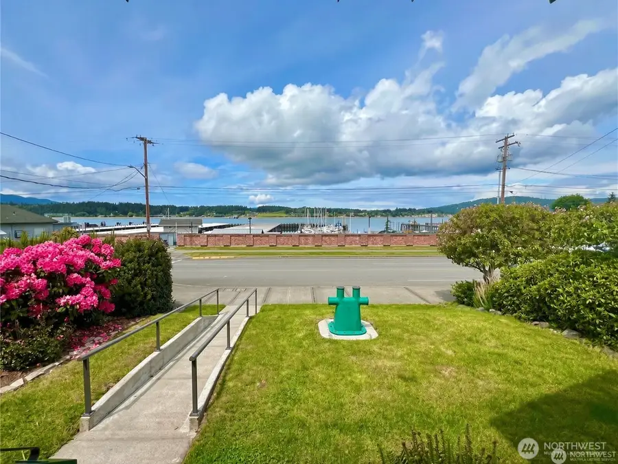 1517 6th Street, Anacortes, WA 98221 - #3