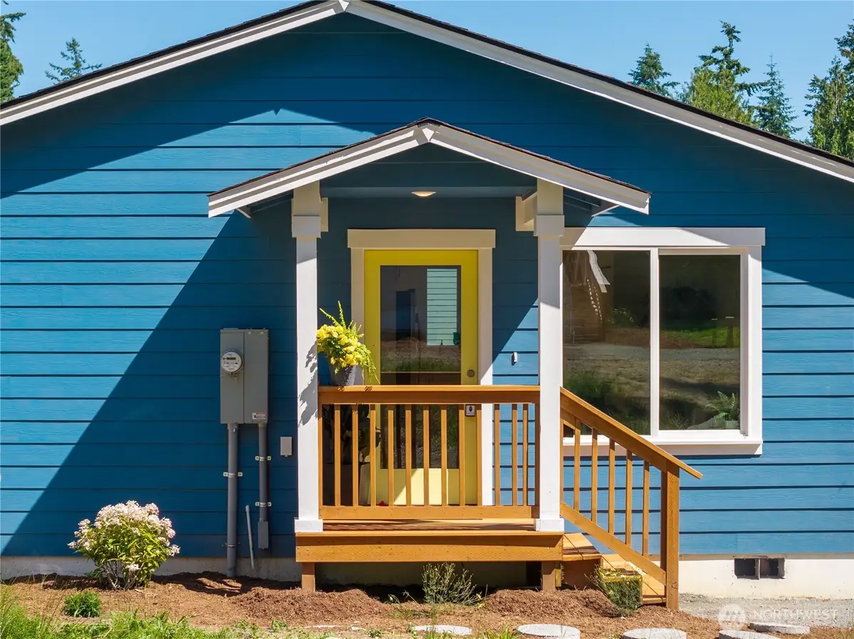 6884 Helena Street, Clinton, WA 98236 - #1