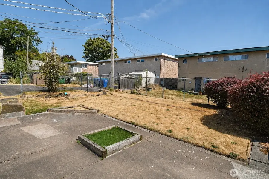 9200 Ashworth Avenue N, Seattle, WA 98103 - #3