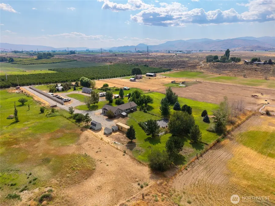 6 Peacock Lane, Omak, WA 98841 - #2