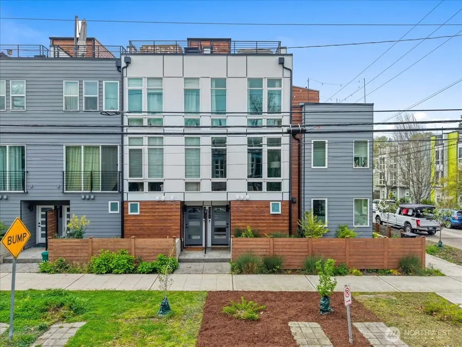 4301 SW 26th Sw, Seattle, WA 98422 - #3