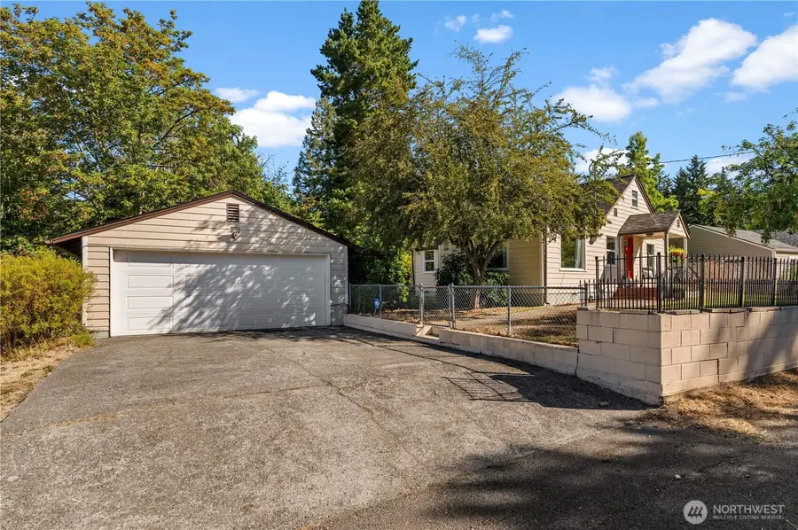 2604 NE Denny Road, Bremerton, WA 98310 - #3