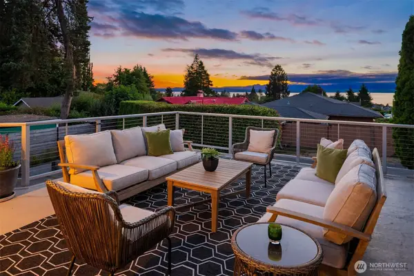 12259 6th Avenue Nw, Seattle, WA 98177