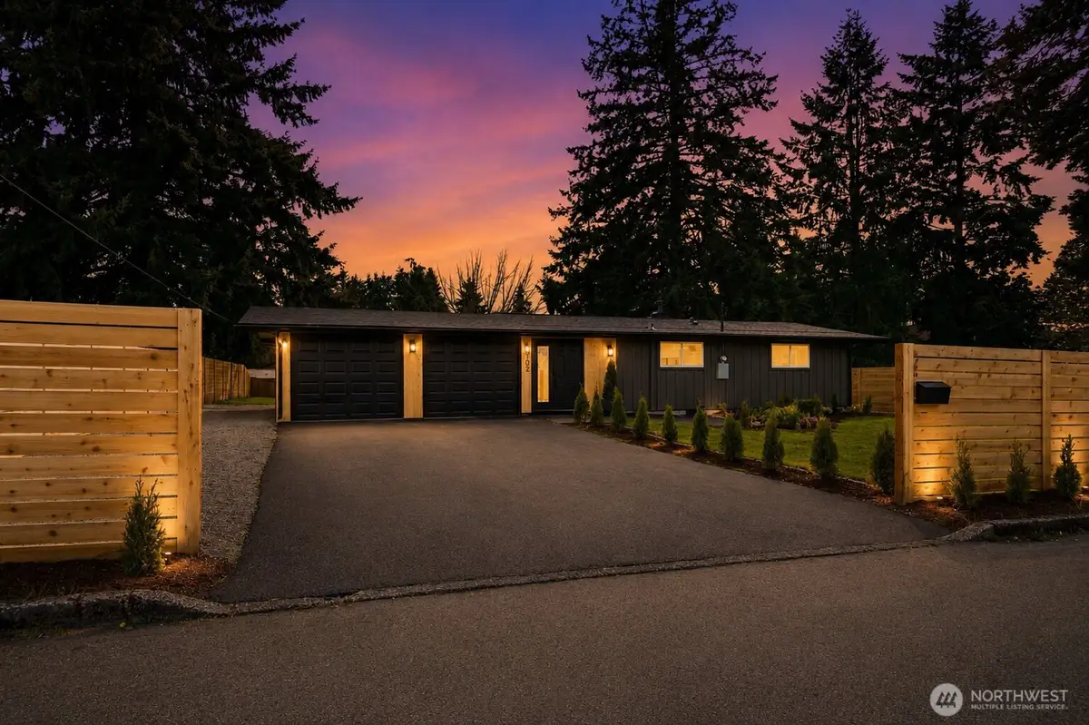 8102 Oakridge Drive Sw, Lakewood, WA 98498 - #1