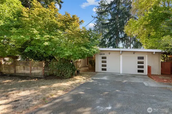16639 SE 8th Street, Bellevue, WA 98008