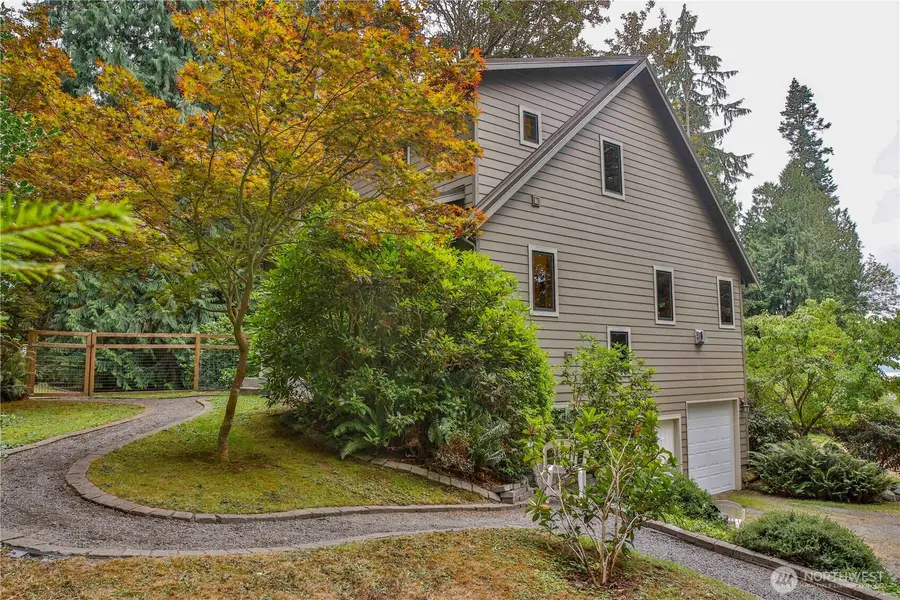 8039 Cultus Bay Road, Clinton, WA 98236 - #3