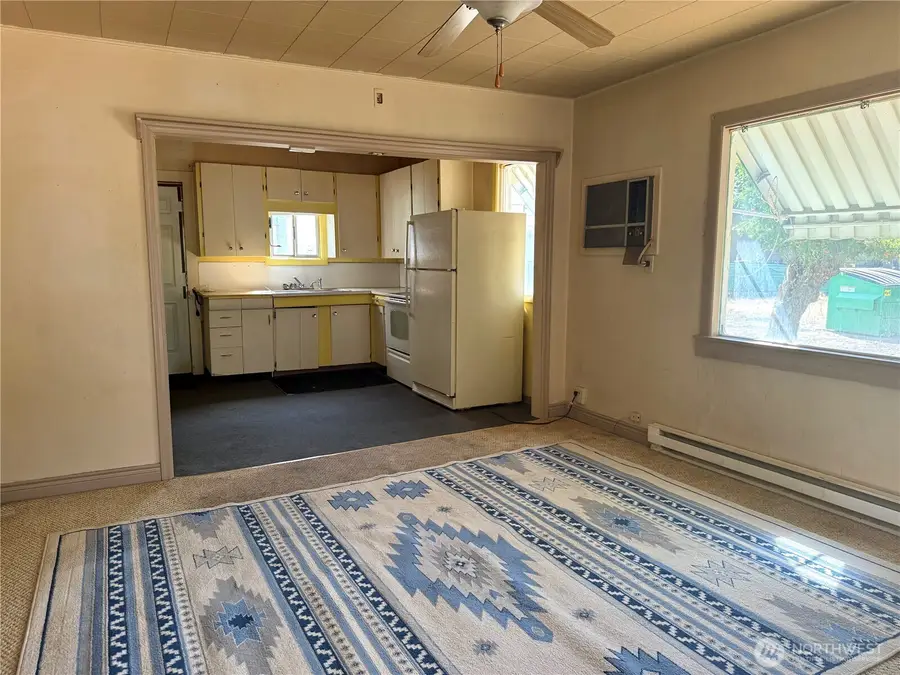 602 SE Trinity Avenue, Wilbur, WA 99185 - #2