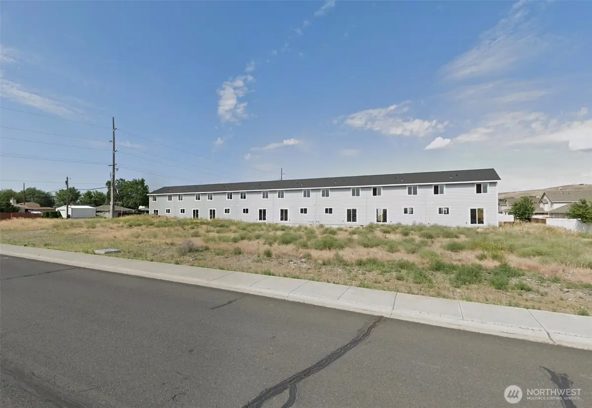 813 3rd Avenue Ne, Ephrata, WA 98823 - #1