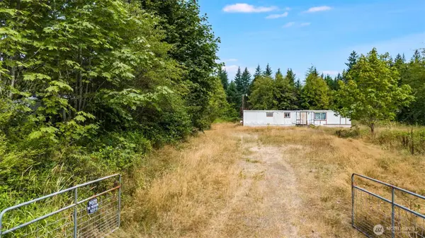 25006 SE 224th Street, Maple Valley, WA 98038