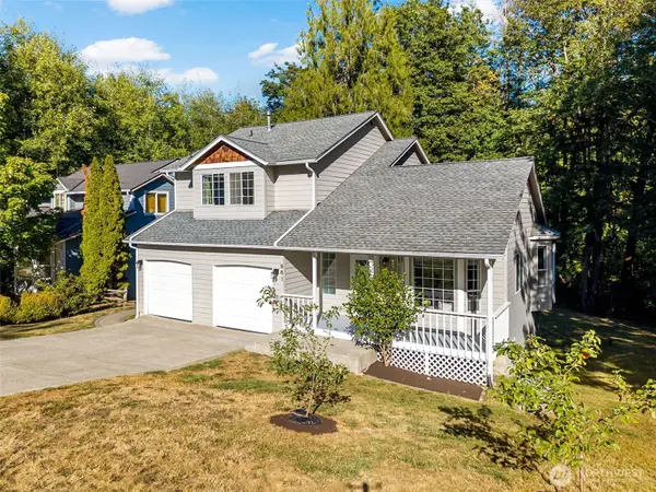961 NE Winston Dr, Bremerton, WA 98311