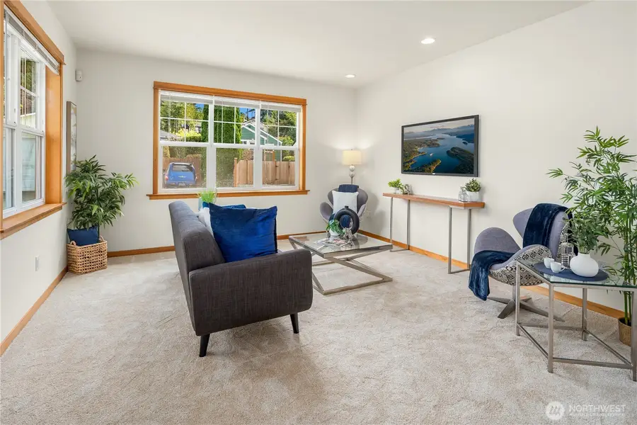 5614 Fauntleroy Way Sw #A, Seattle, WA 98136 - #3