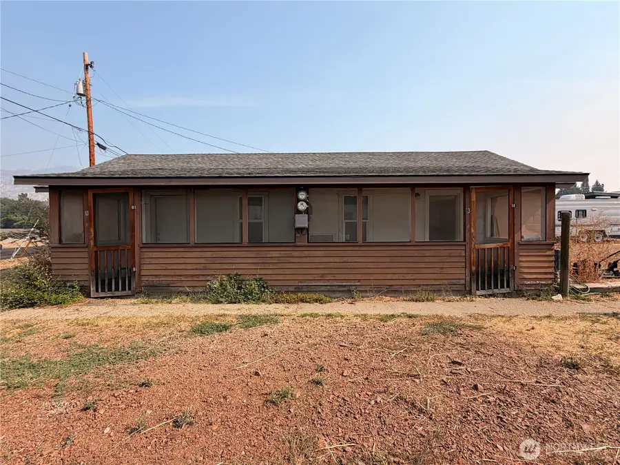 210 Whitcomb Avenue N, Tonasket, WA 98855 - #3