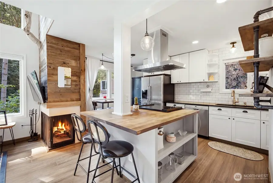 3423 W Government Way #4, Seattle, WA 98199 - #3