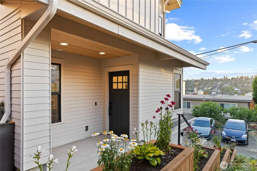 3245 13th Avenue W, Seattle, WA 98119 - #2