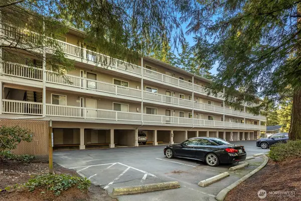 14527 NE 40th Street #G104, Bellevue, WA 98007