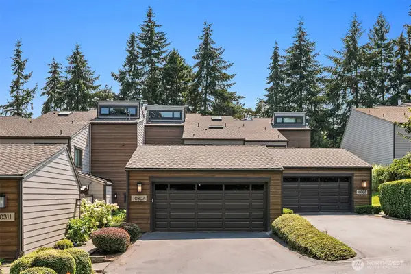 10307 NE 19th Place #B3, Bellevue, WA 98004