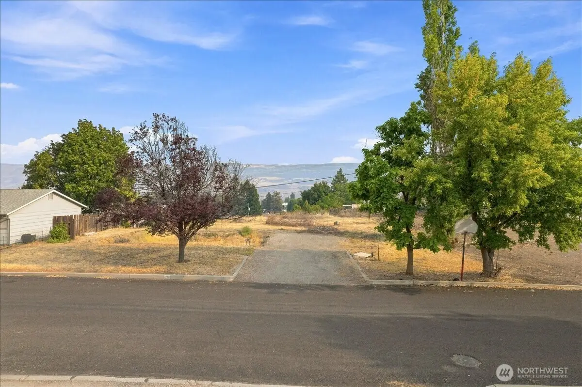 63 Diamond Street, Electric City, WA 99123 - #1