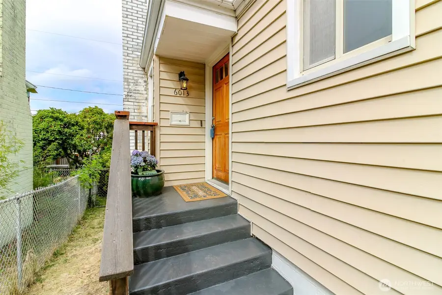 6013 35th Avenue Sw, Seattle, WA 98126 - #2