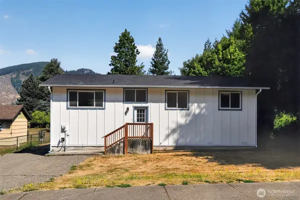 620 Westlake Avenue, Morton, WA 98356