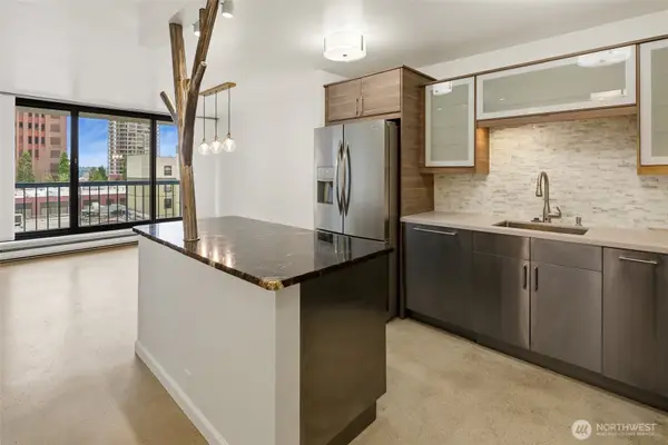 2100 3rd Avenue #602, Seattle, WA 98121
