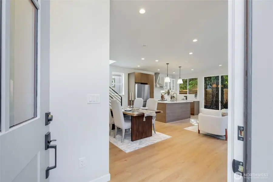 121 N 136th Street, Seattle, WA 98133 - #3