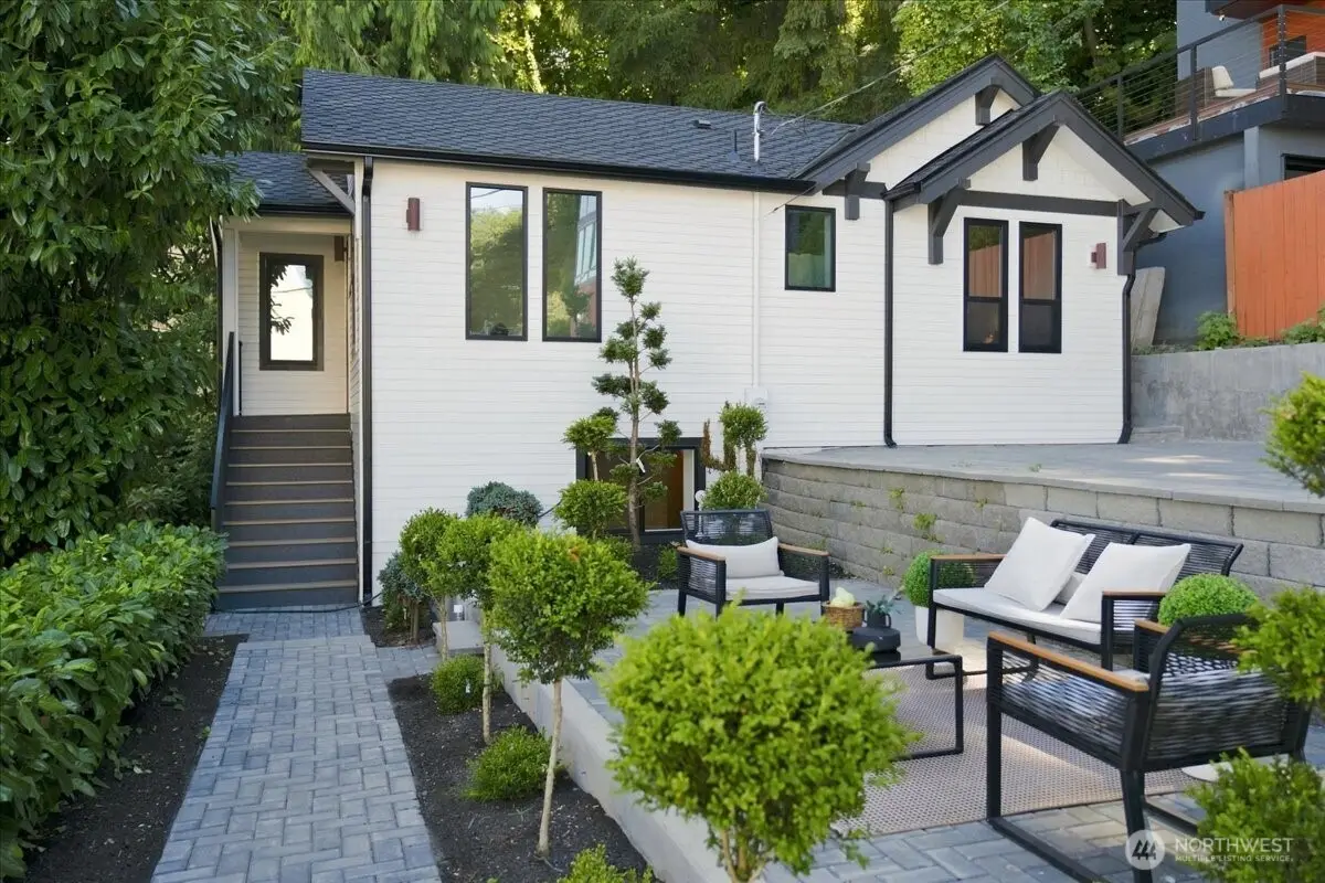 4011 SW Maryland Place, Seattle, WA 98116 - #1