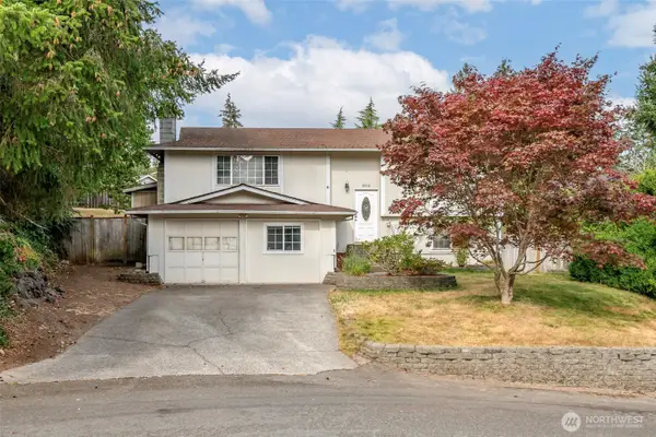 8858 81st Avenue Sw, Lakewood, WA 98498
