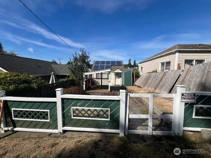 913 Charlotte Avenue W, Bremerton, WA 98312 - #1