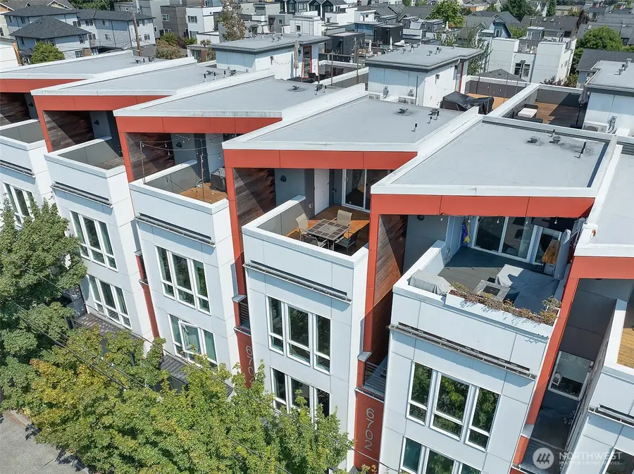 6704 15th Avenue Nw, Seattle, WA 98117 - #2