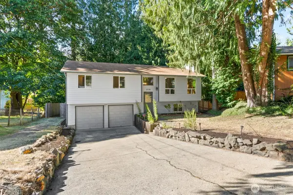 2136 NW Clinton Avenue, Poulsbo, WA 98370