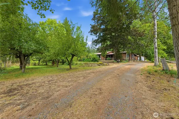35505 37th Avenue S, Roy, WA 98580