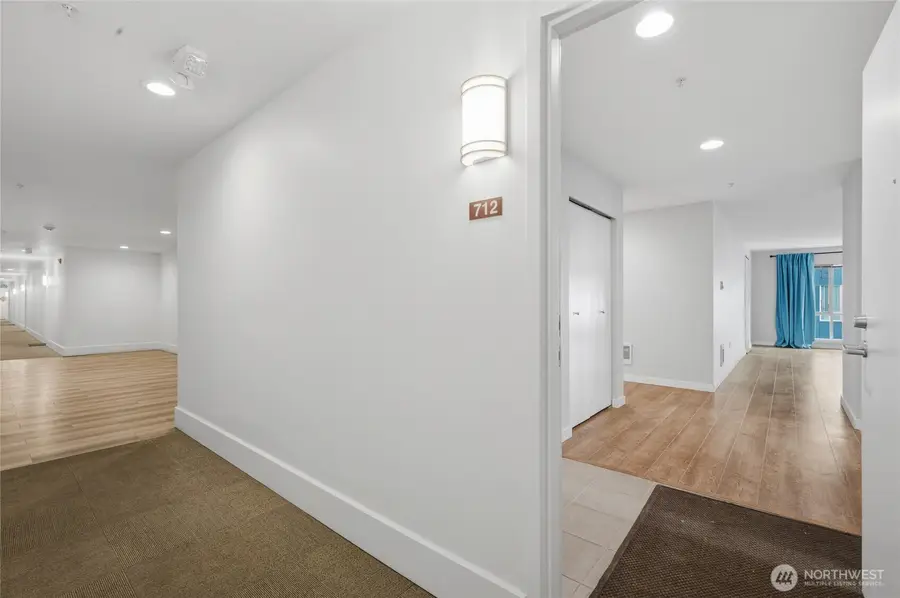 321 10th Avenue S #712, Seattle, WA 98104 - #2