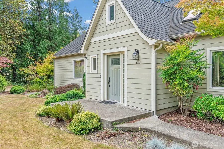 215 Walnut Acres Road, Kelso, WA 98626 - #2