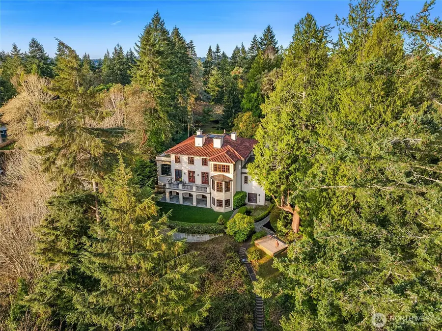8010 Grand Avenue Ne, Bainbridge Island, WA 98110 - #3