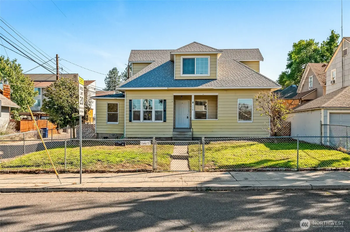 415 Palouse Street, Wenatchee, WA 98801 - #1