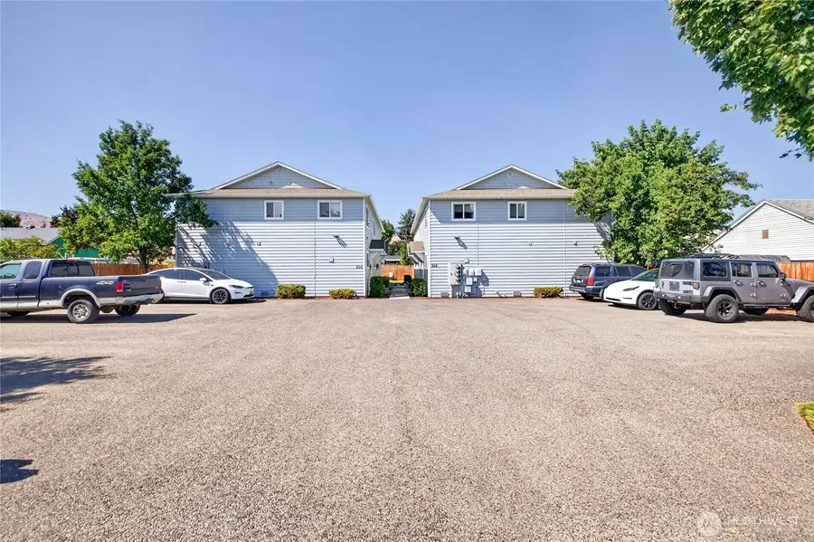 608 Sunset Avenue #1, Wenatchee, WA 98801 - #2