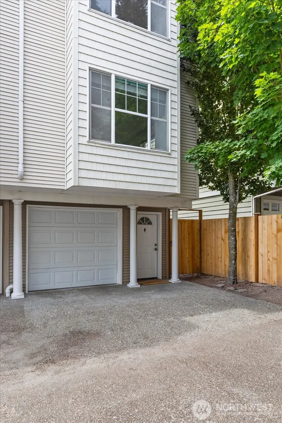 13716 Midvale Avenue N #C, Seattle, WA 98133 - #3