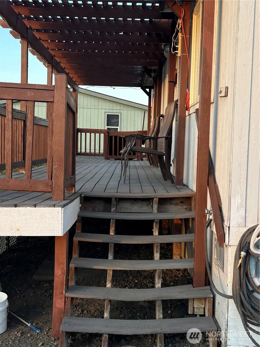 415 Spring Circle Sw, Mattawa, WA 99349 - #3
