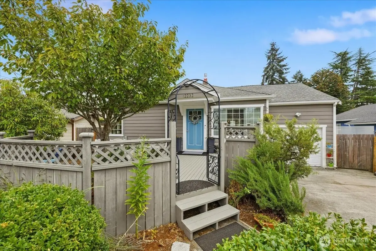12232 Fremont Avenue N, Seattle, WA 98133 - #1