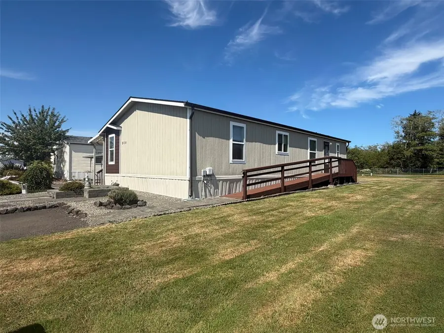 804 Rambling Road, Aberdeen, WA 98520 - #3