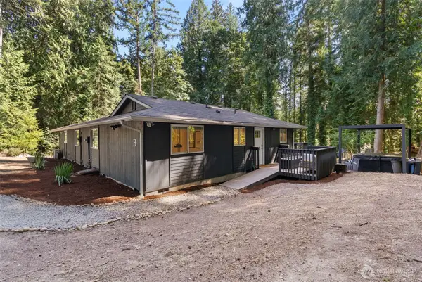 8306 94th Street Nw #A & B, Gig Harbor, WA 98332