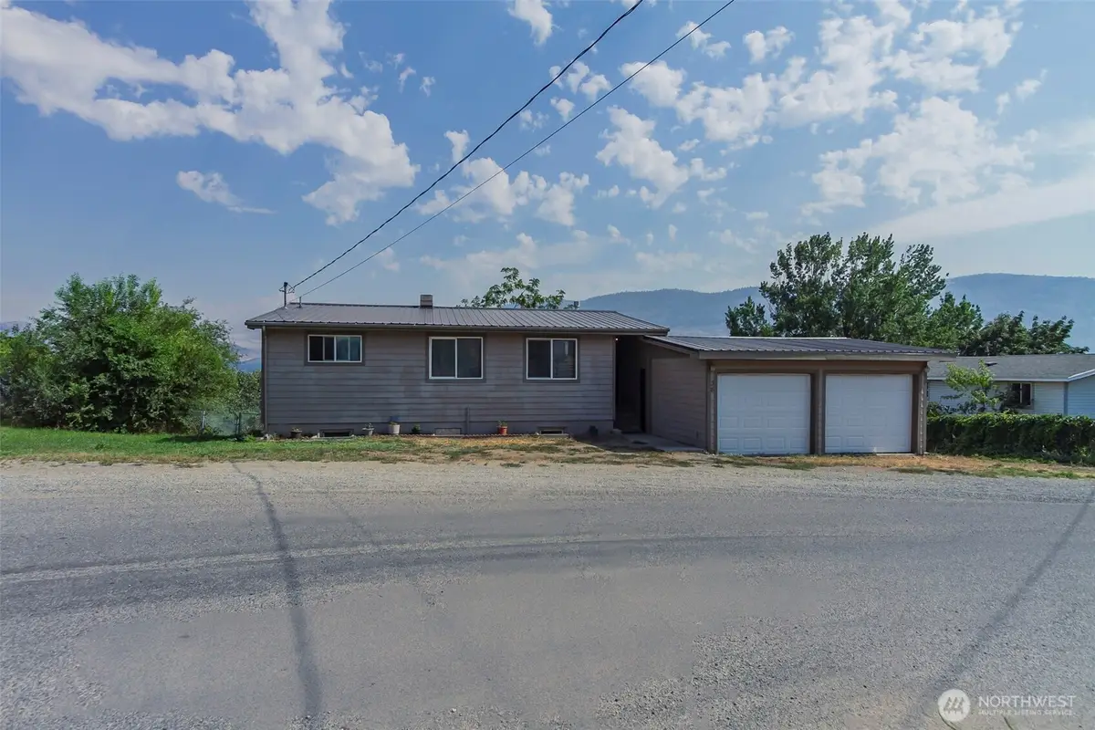 38 Hart Road, Oroville, WA 98844 - #1