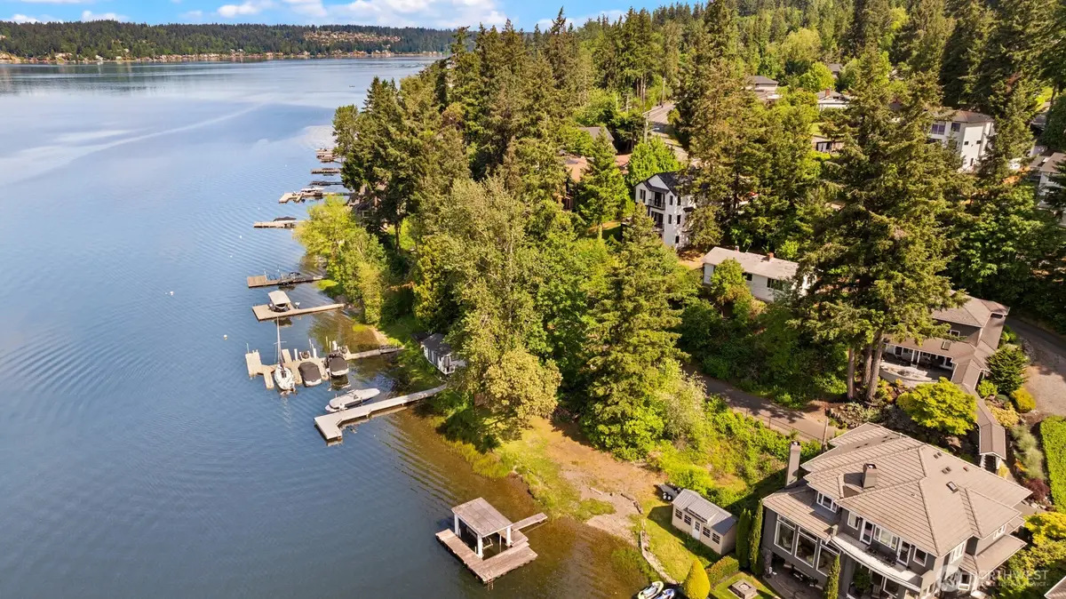 3027 E Lake Sammamish Parkway Se, Sammamish, WA 98075 - #1