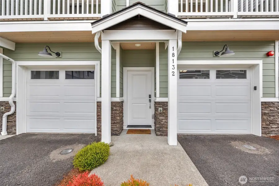 18132 1st Place Sw, Normandy Park, WA 98166 - #2