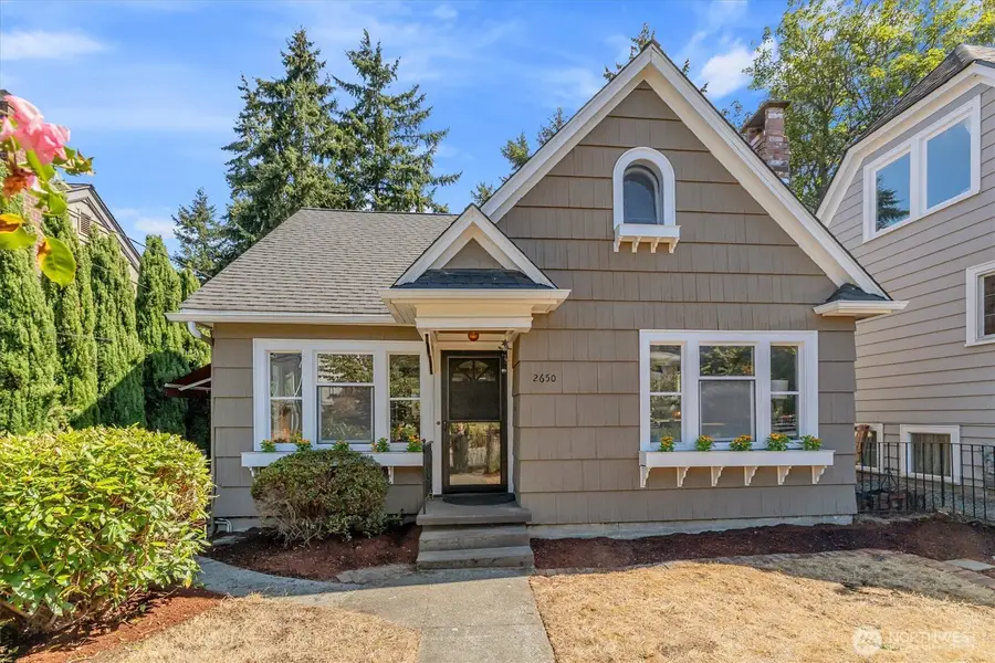 2650 Walnut Avenue Sw, Seattle, WA 98116 - #2