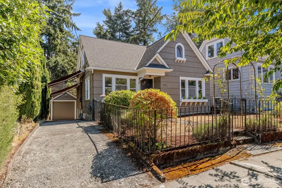 2650 Walnut Avenue Sw, Seattle, WA 98116 - #3