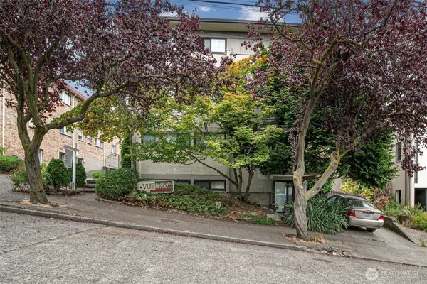 914 6th Avenue N #201, Seattle, WA 98109